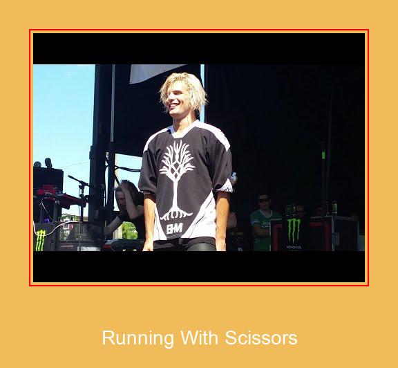 Running With Scissors Unduh Nada Dering Samsung Gratis
